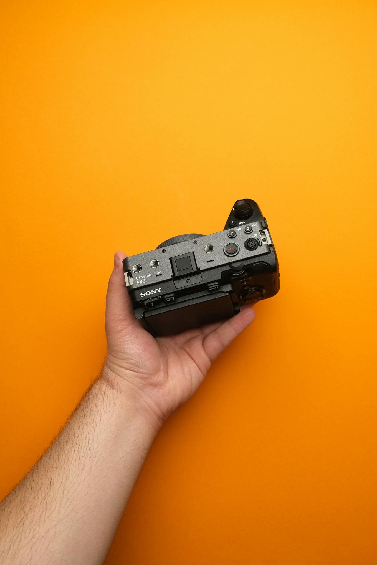 La Sony FX3 è la miglior scelta per il tuo video breve. Scopri perché